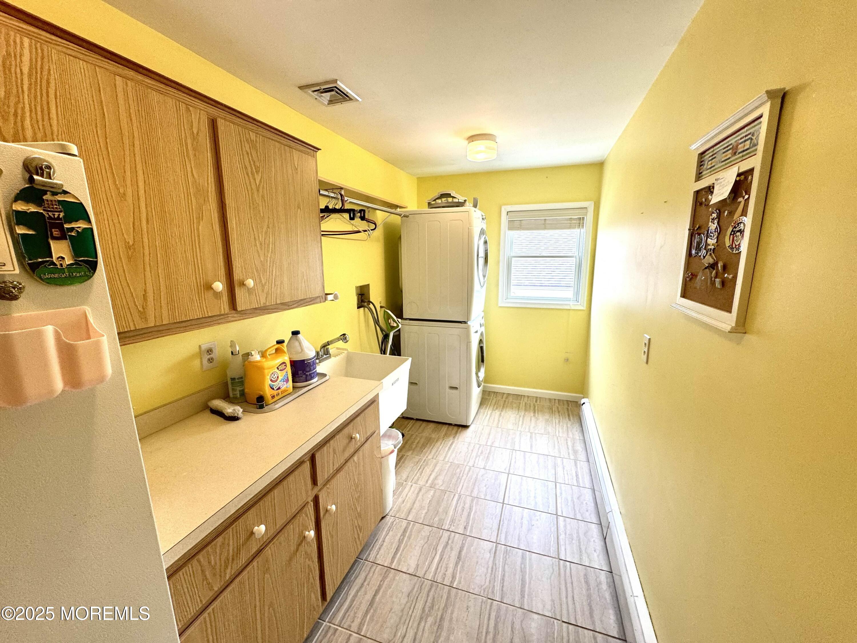 953 Capstan Drive