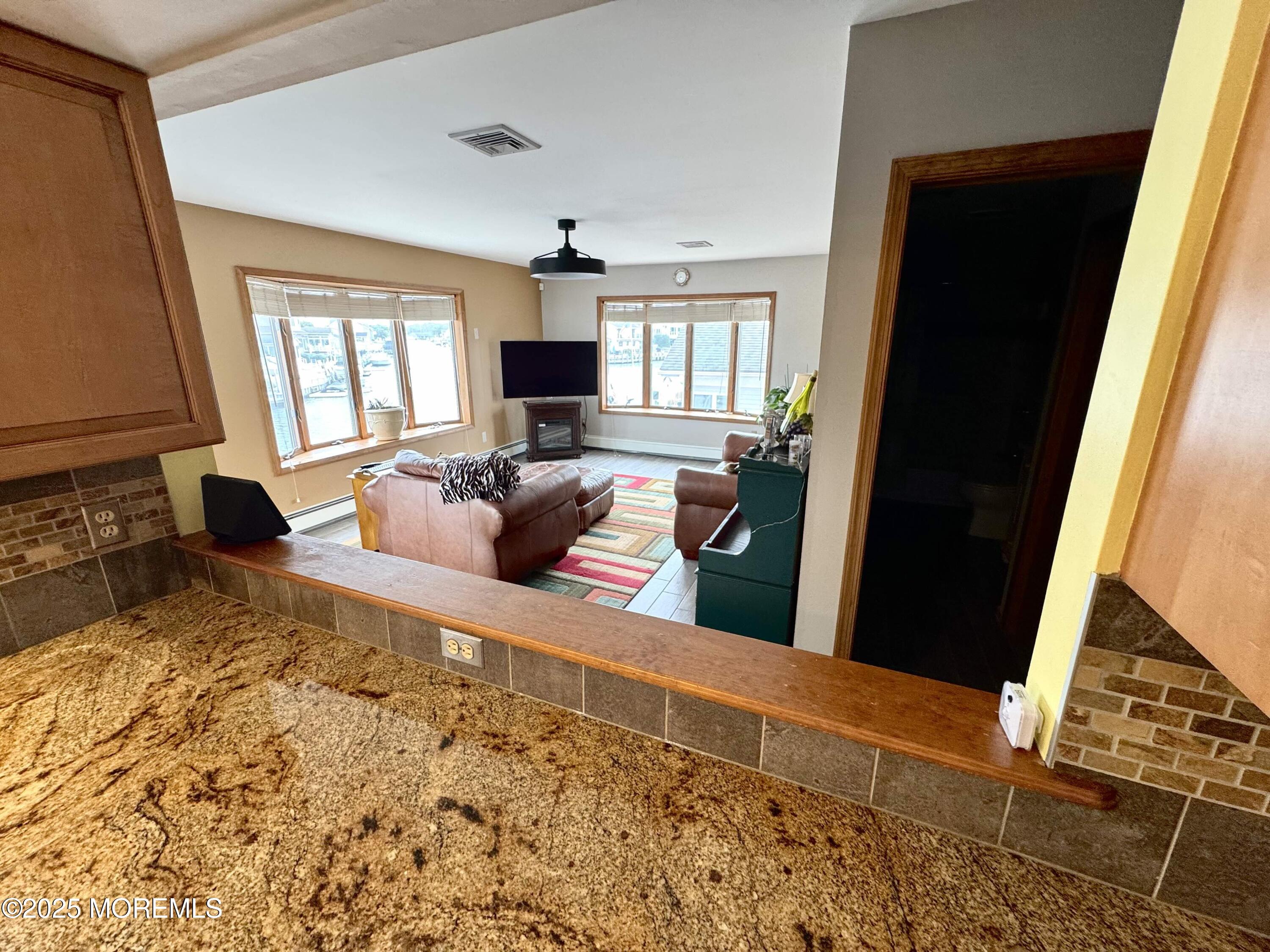 953 Capstan Drive