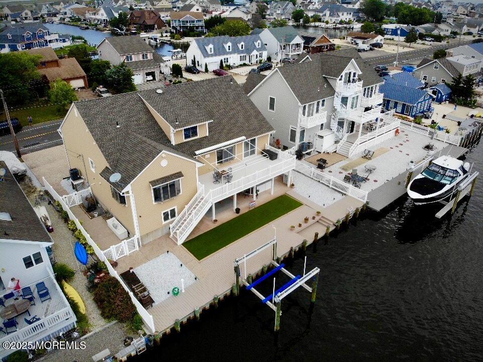 953 Capstan Drive