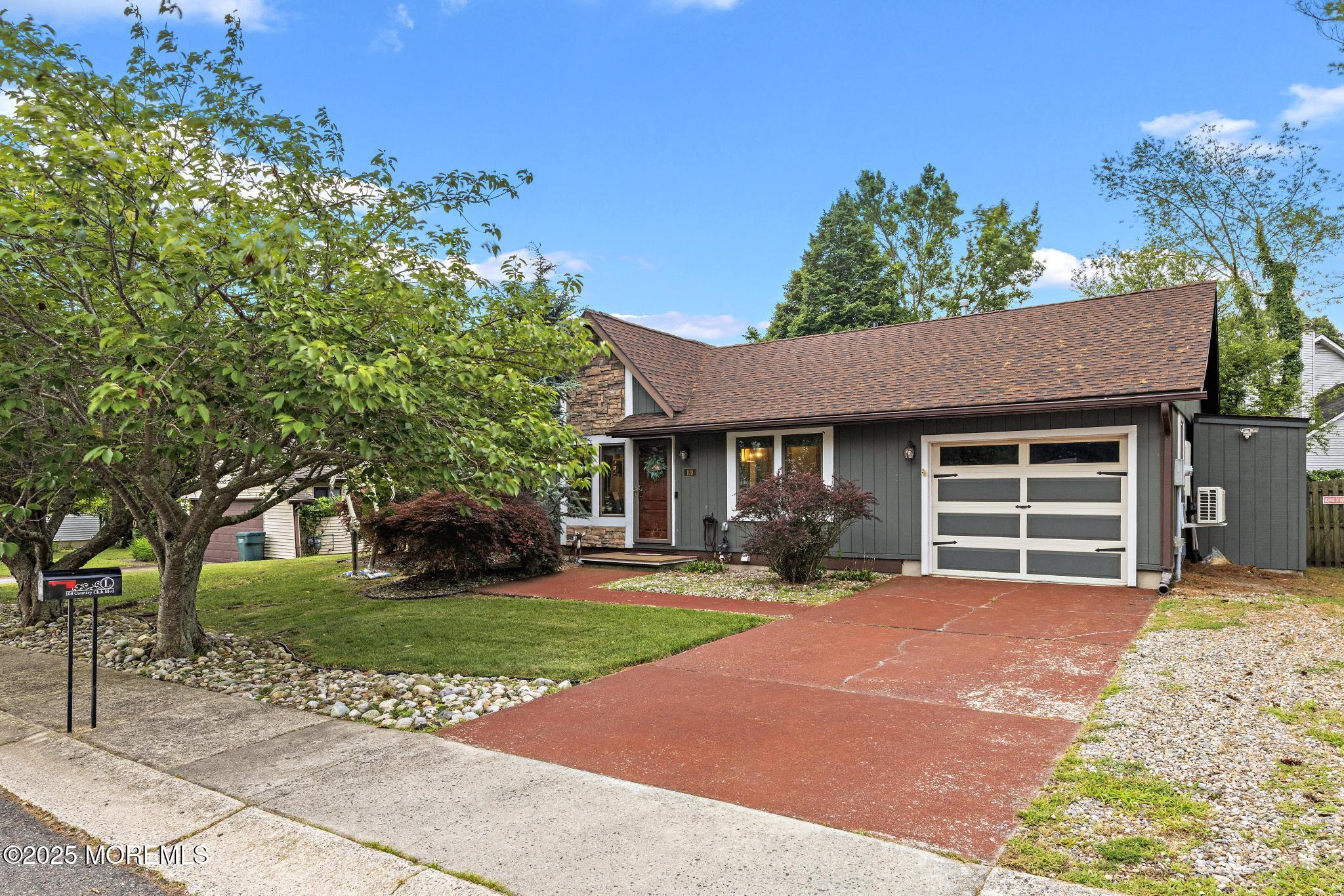 108 Country Club Boulevard