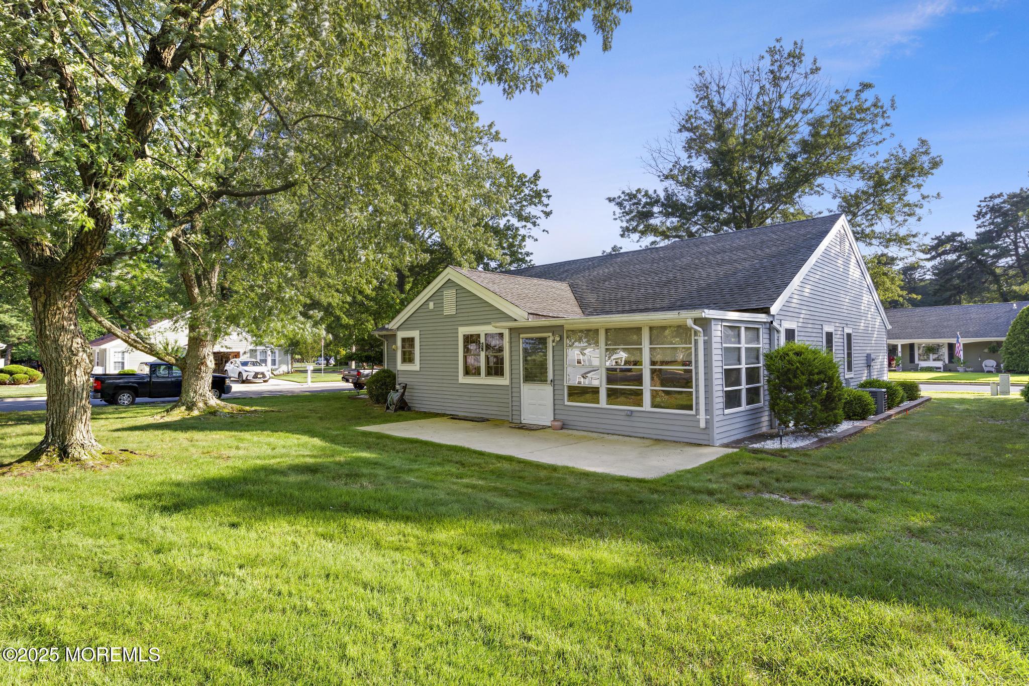 40 Canterbury Drive