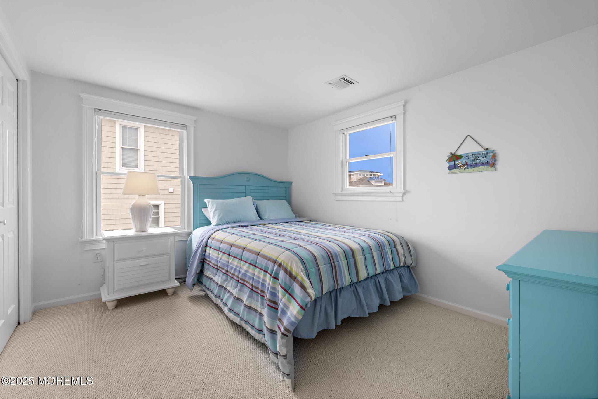 18 W Ryerson Lane