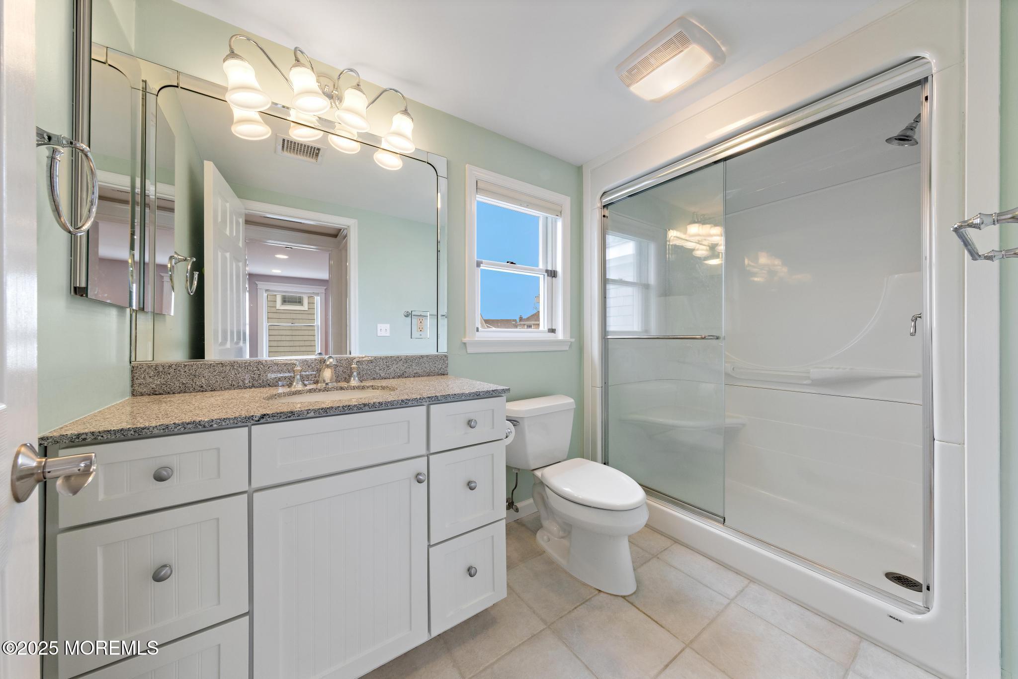 18 W Ryerson Lane