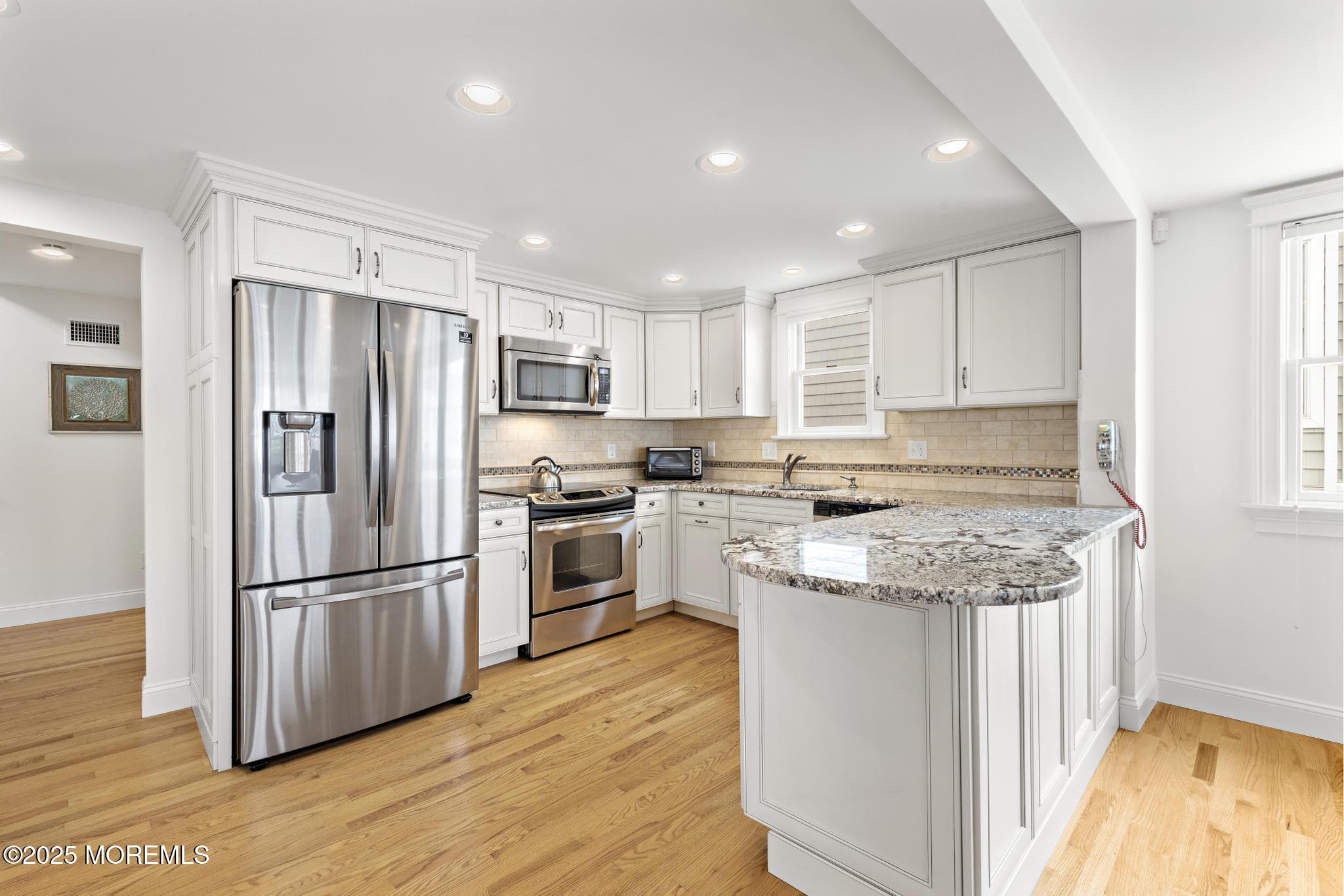 18 W Ryerson Lane