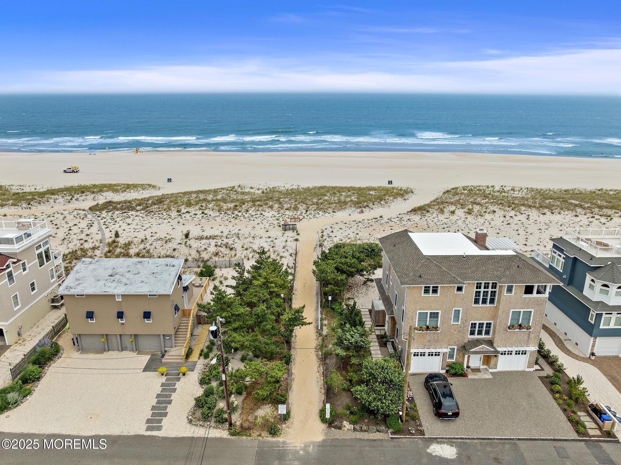 18 W Ryerson Lane