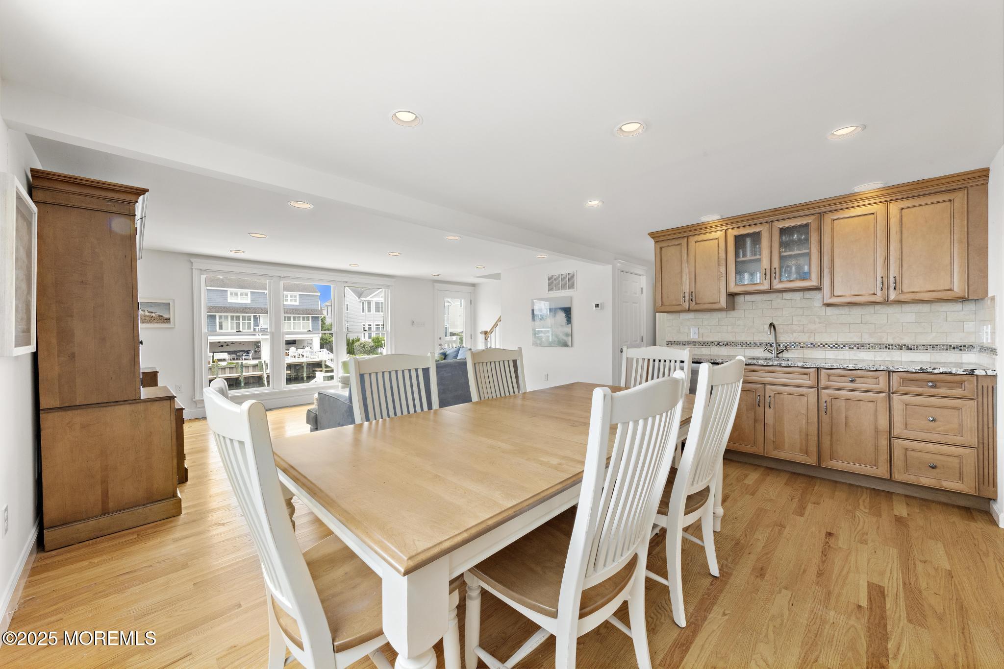 18 W Ryerson Lane