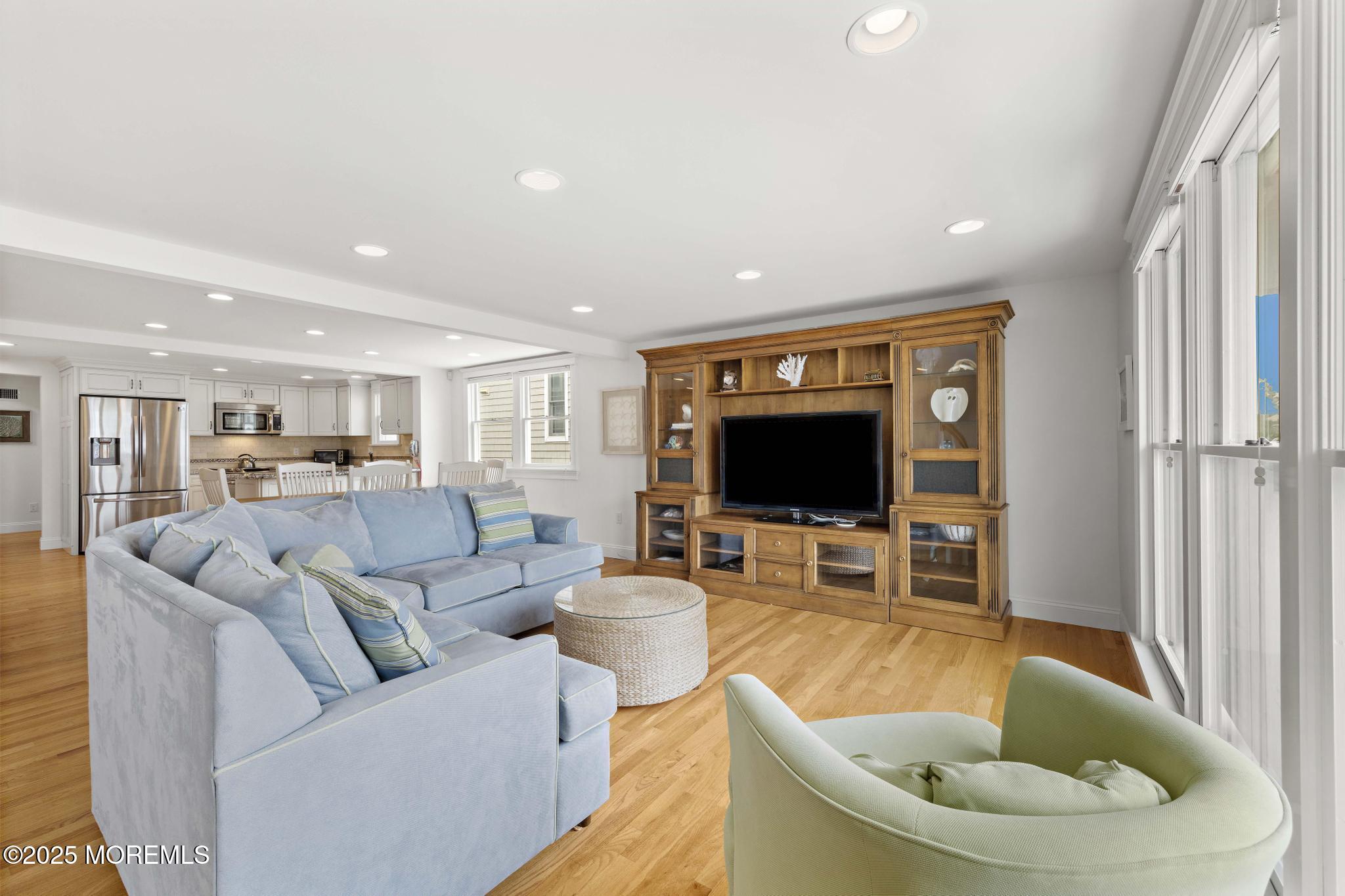 18 W Ryerson Lane