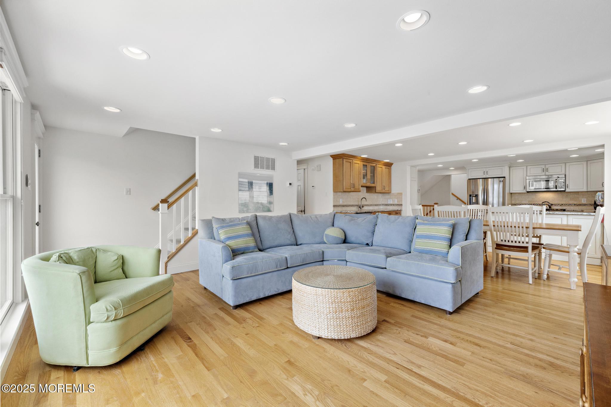 18 W Ryerson Lane