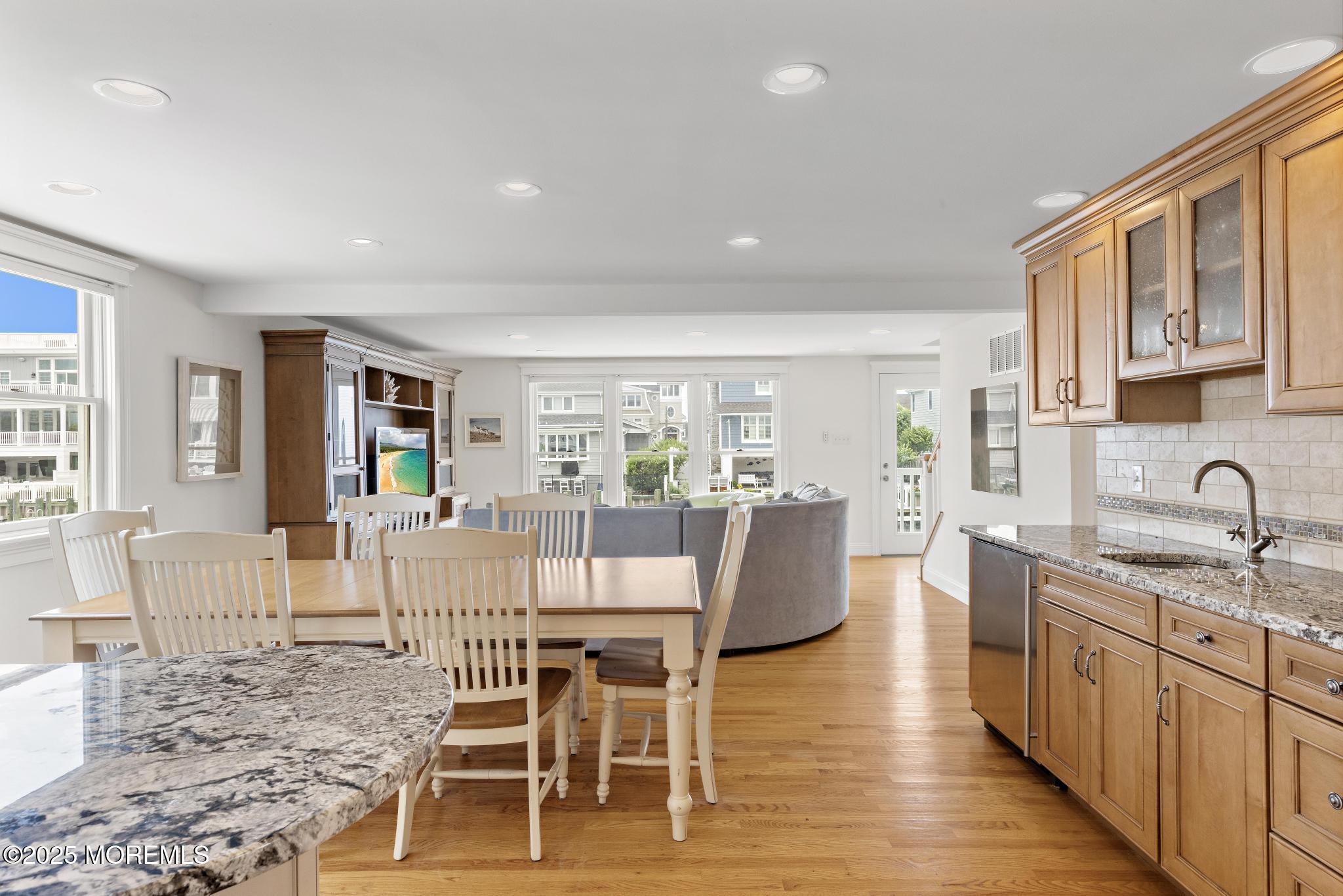 18 W Ryerson Lane