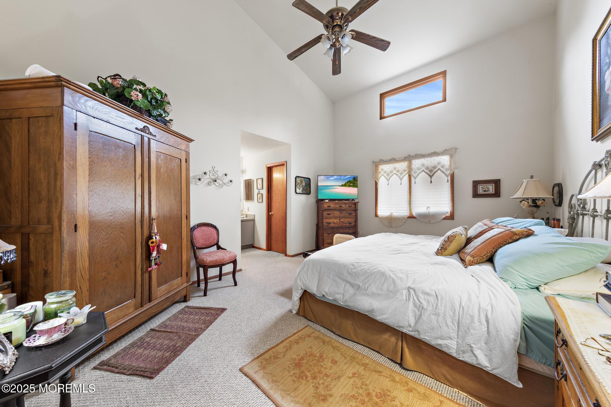 33 Shoveler Drive