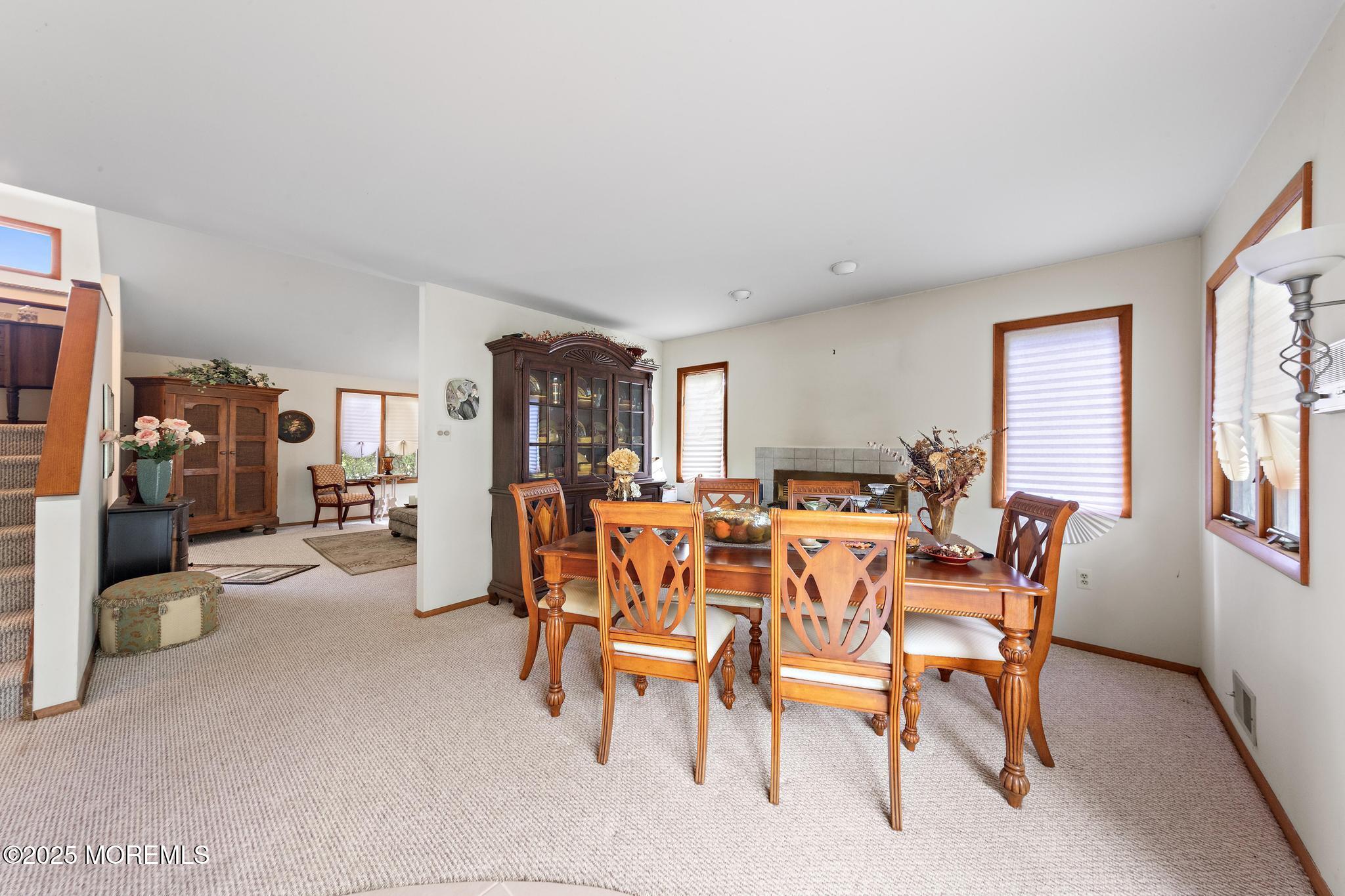 33 Shoveler Drive
