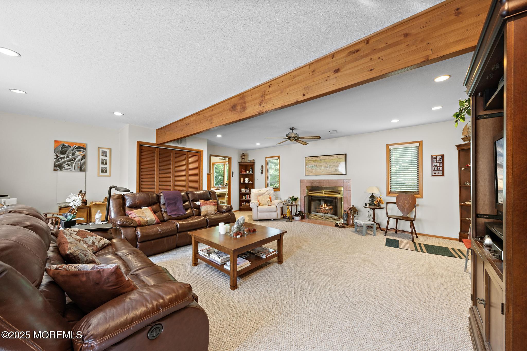 33 Shoveler Drive