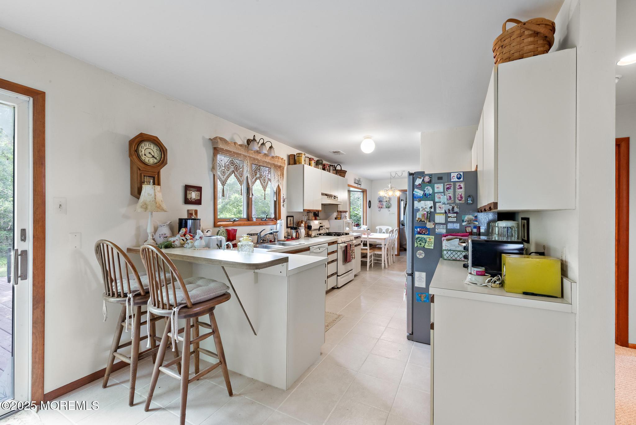 33 Shoveler Drive