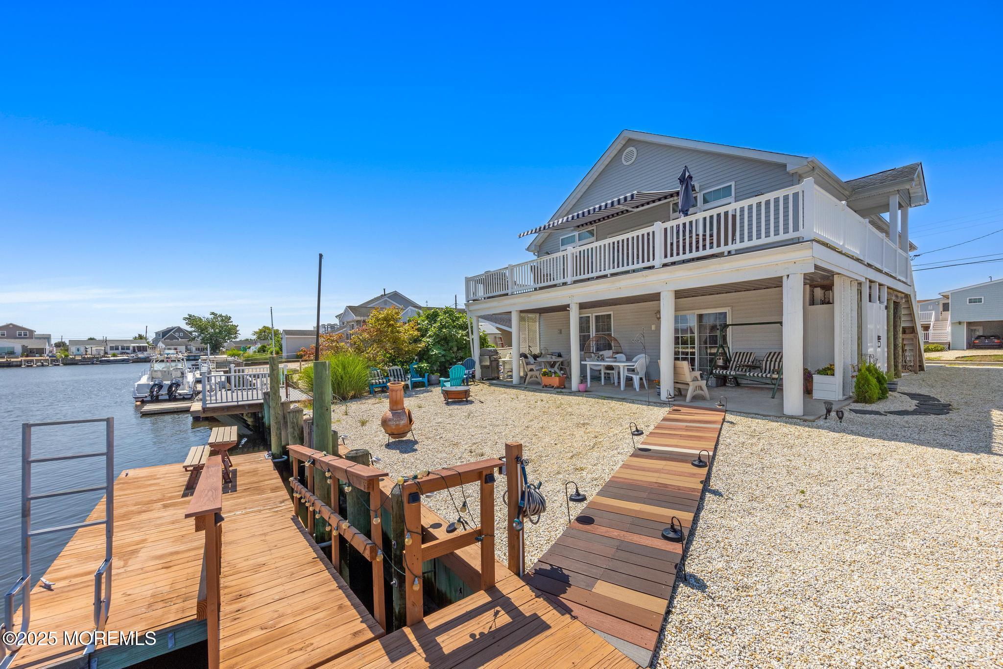 141 E Susquehanna Drive