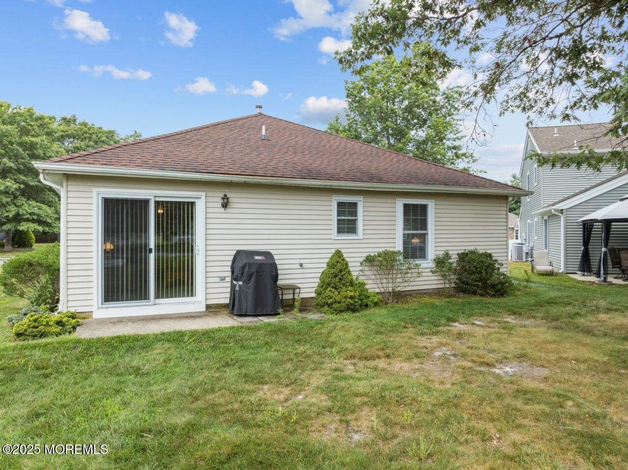 7 Cottonwood Drive