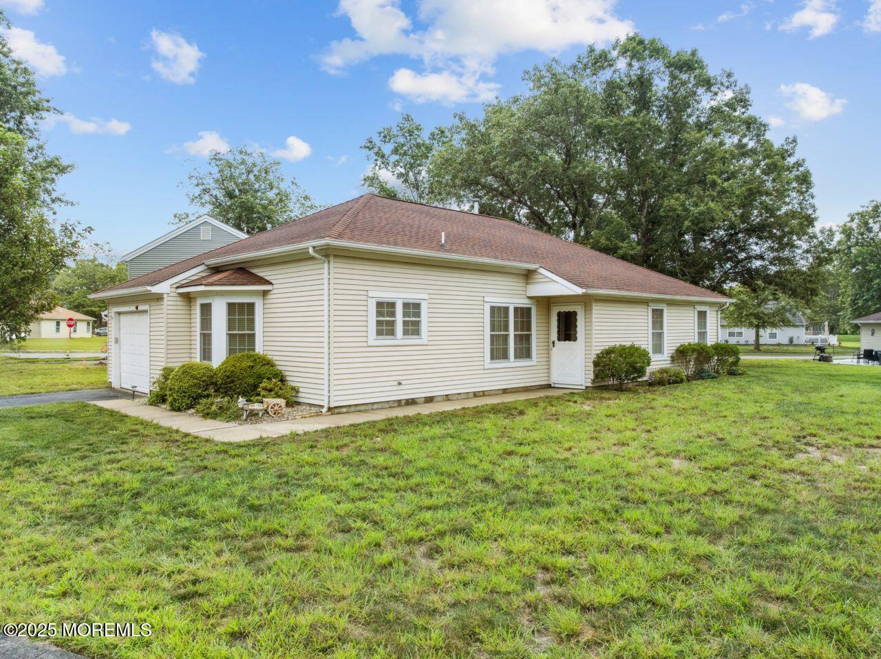 7 Cottonwood Drive