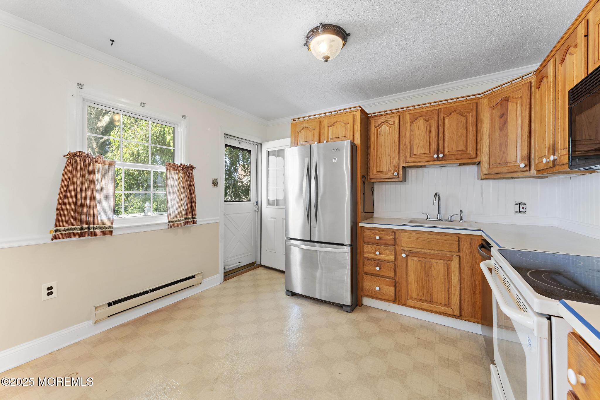 306 Twin Lakes Boulevard