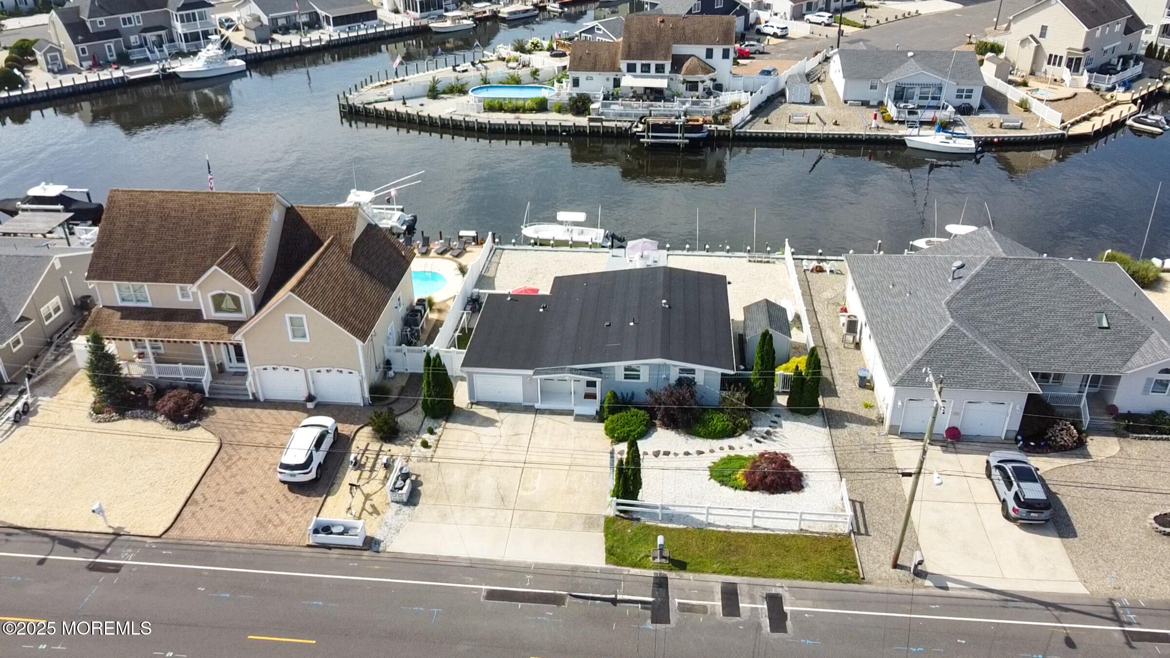 1003 Capstan Drive