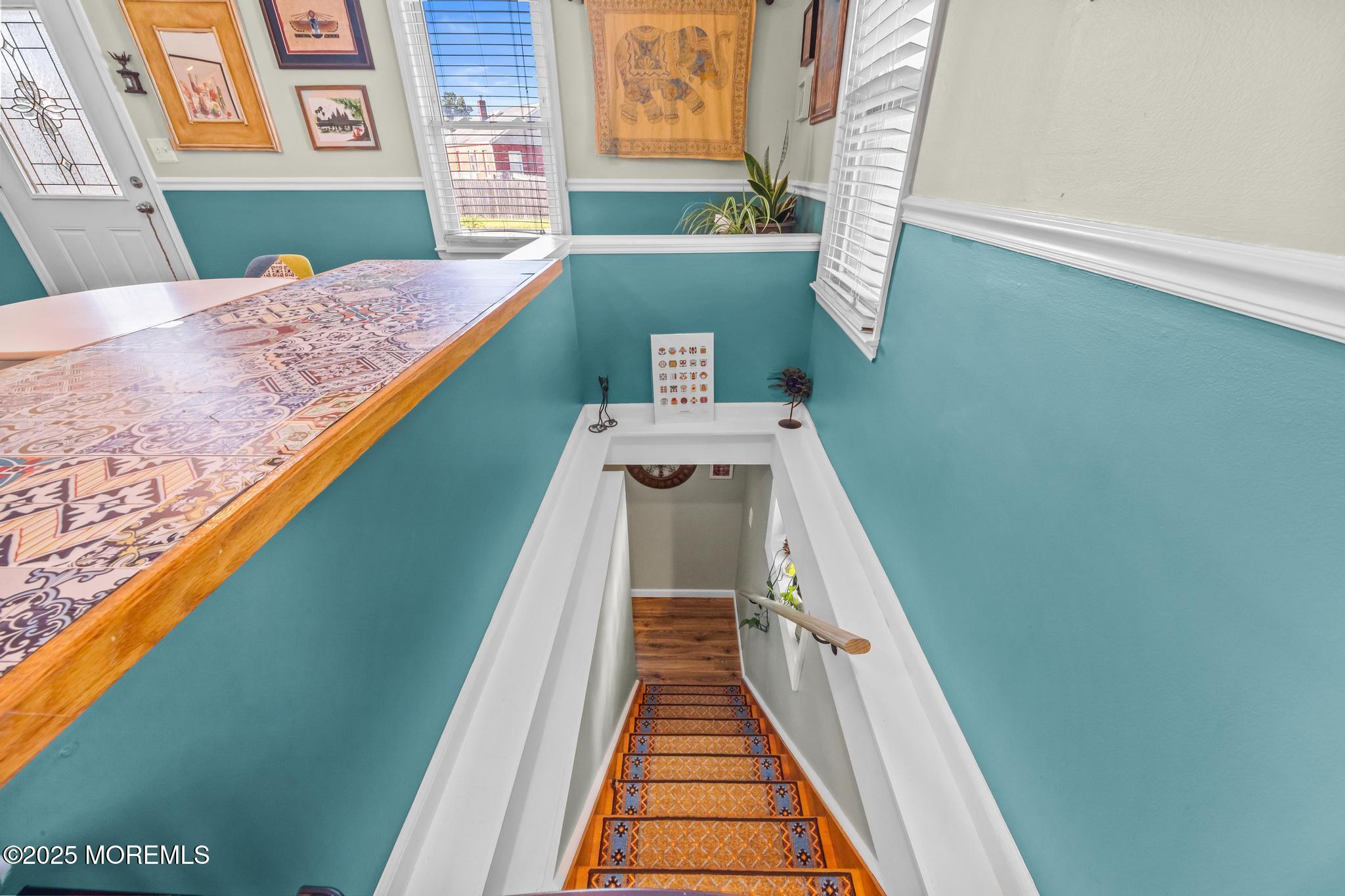 309 Manapaqua Avenue