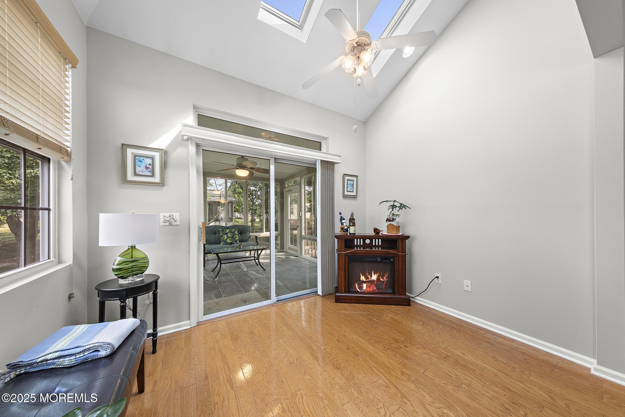 34 Sunrise Bay Boulevard