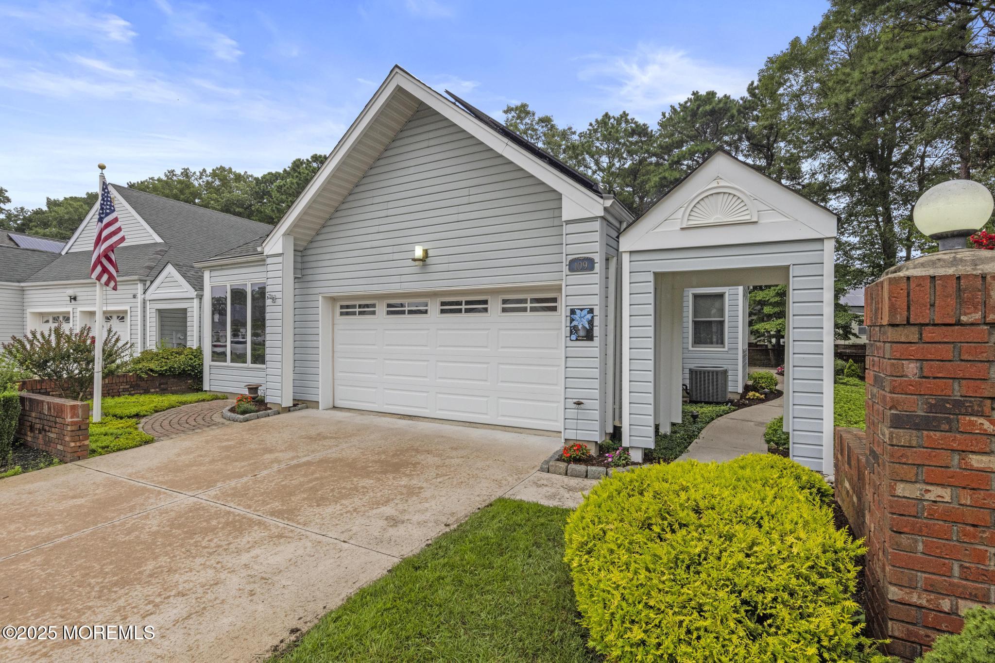 109 Longwood Drive