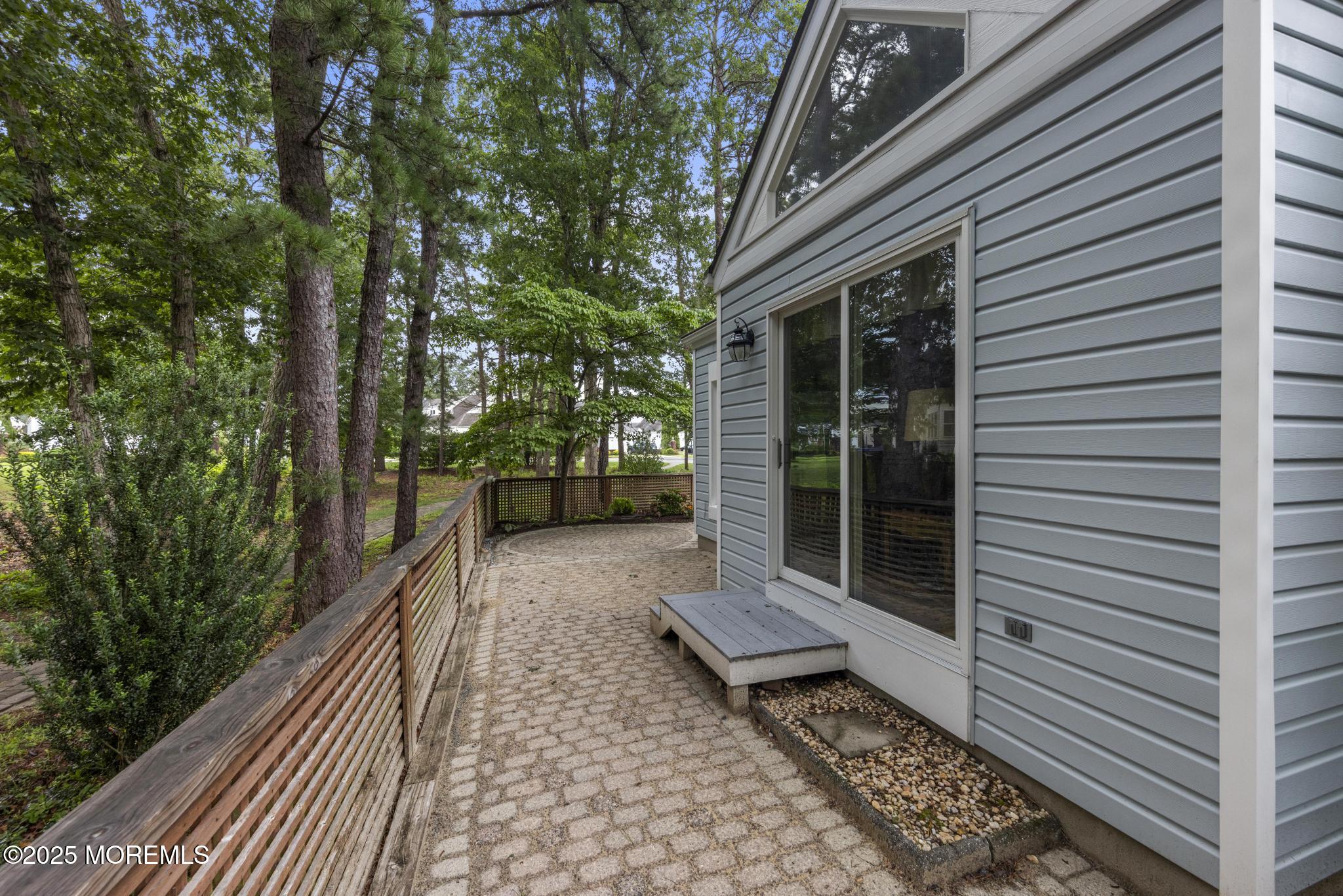 109 Longwood Drive