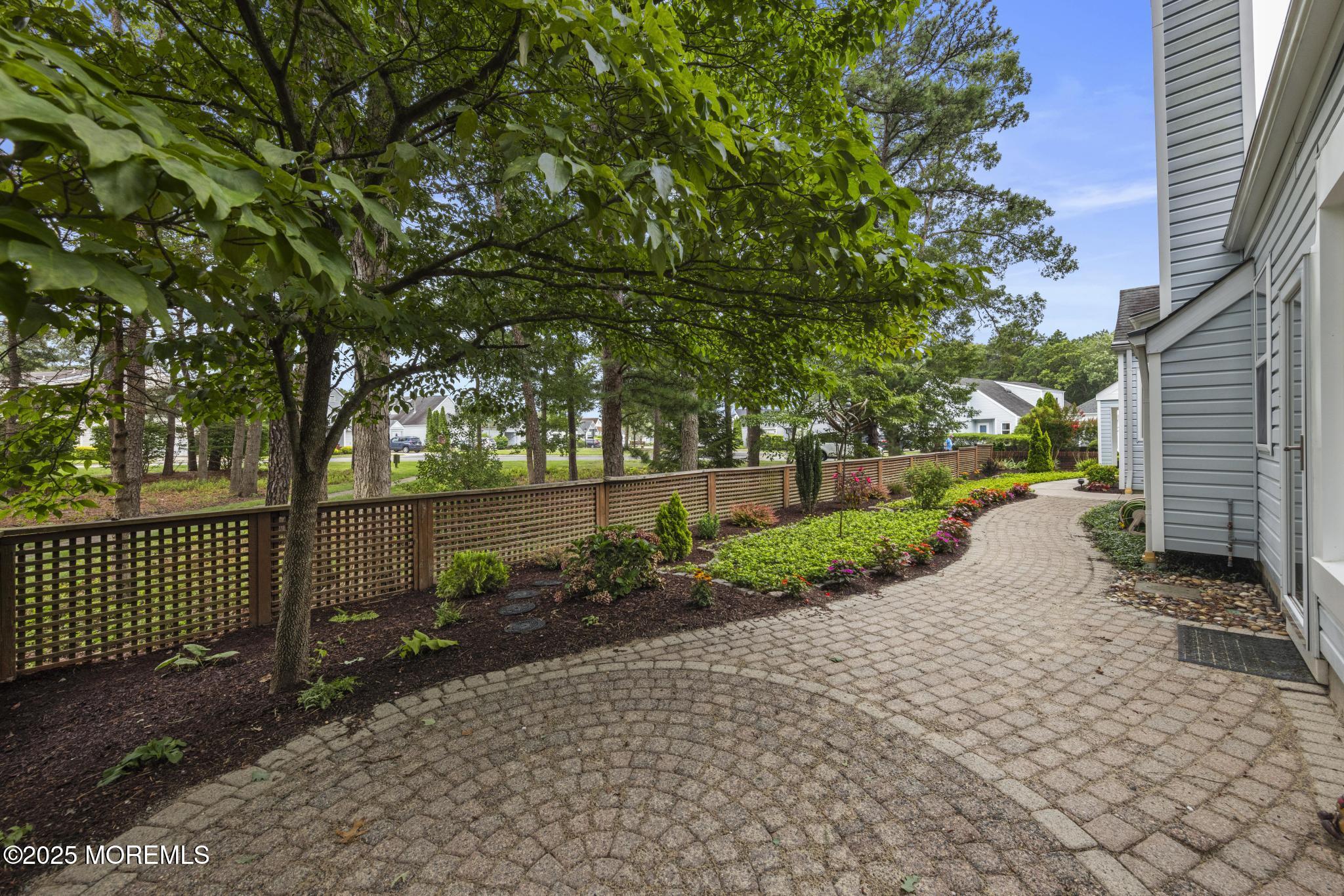 109 Longwood Drive