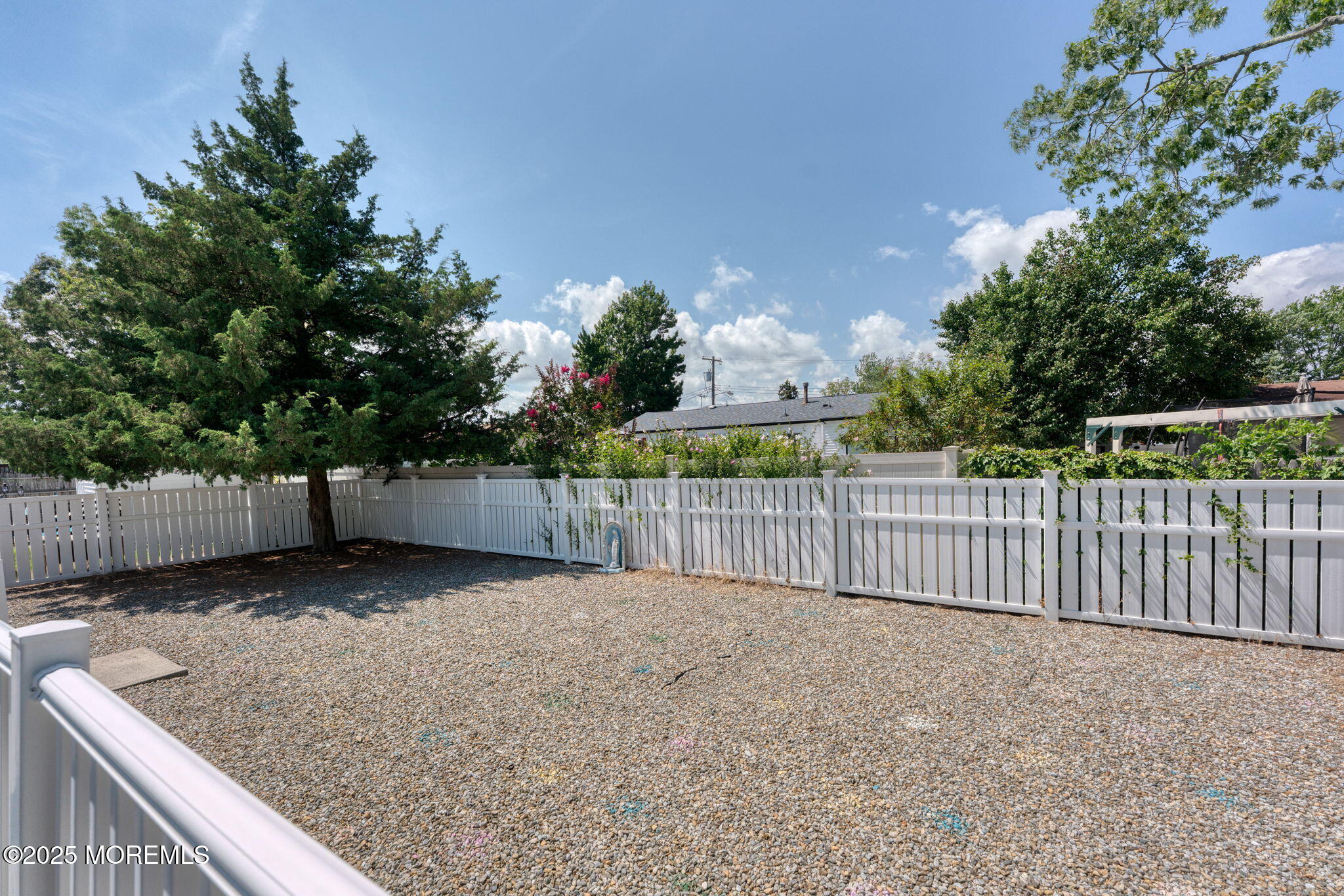 948 Hazelwood Road