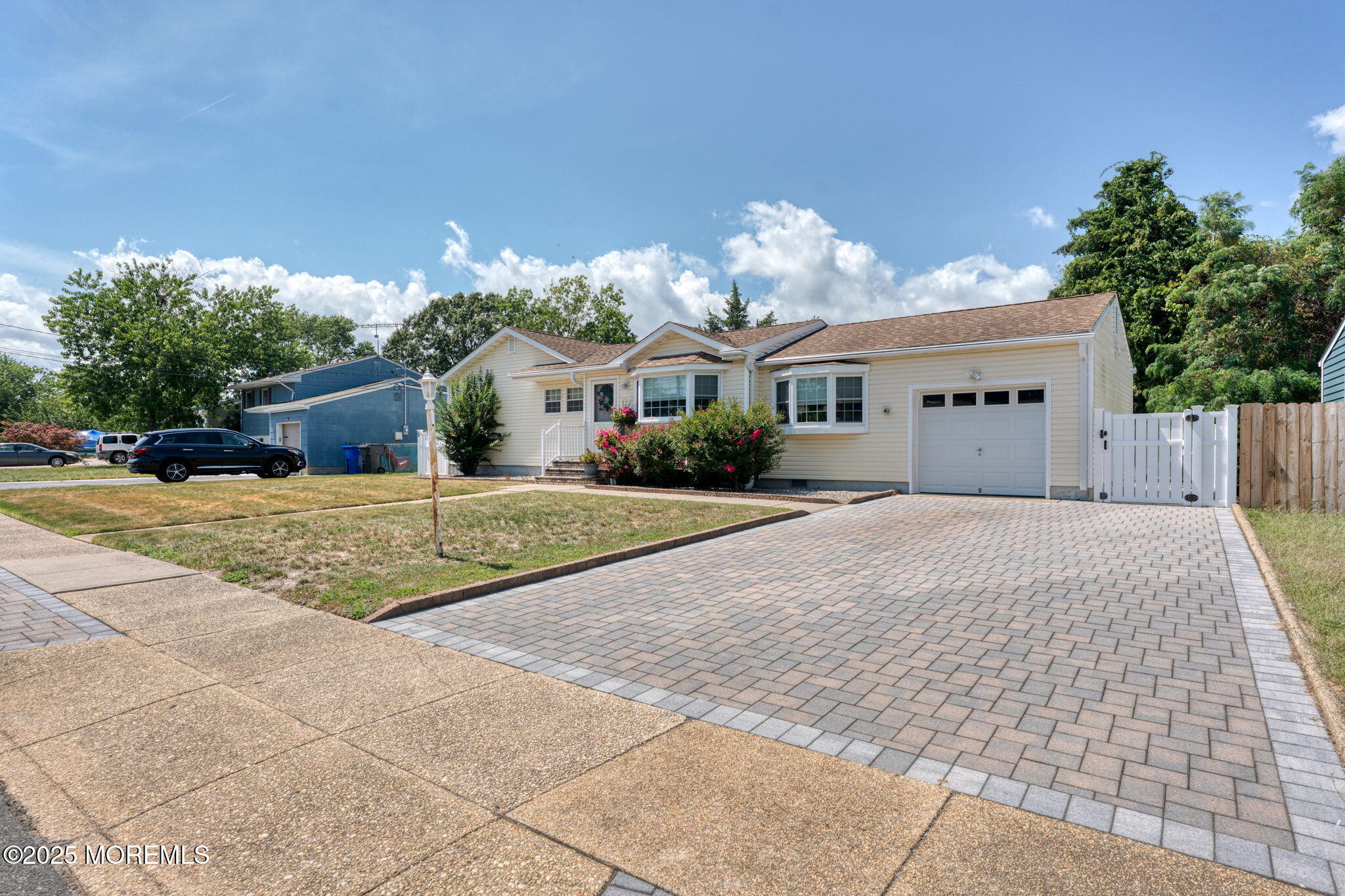 948 Hazelwood Road