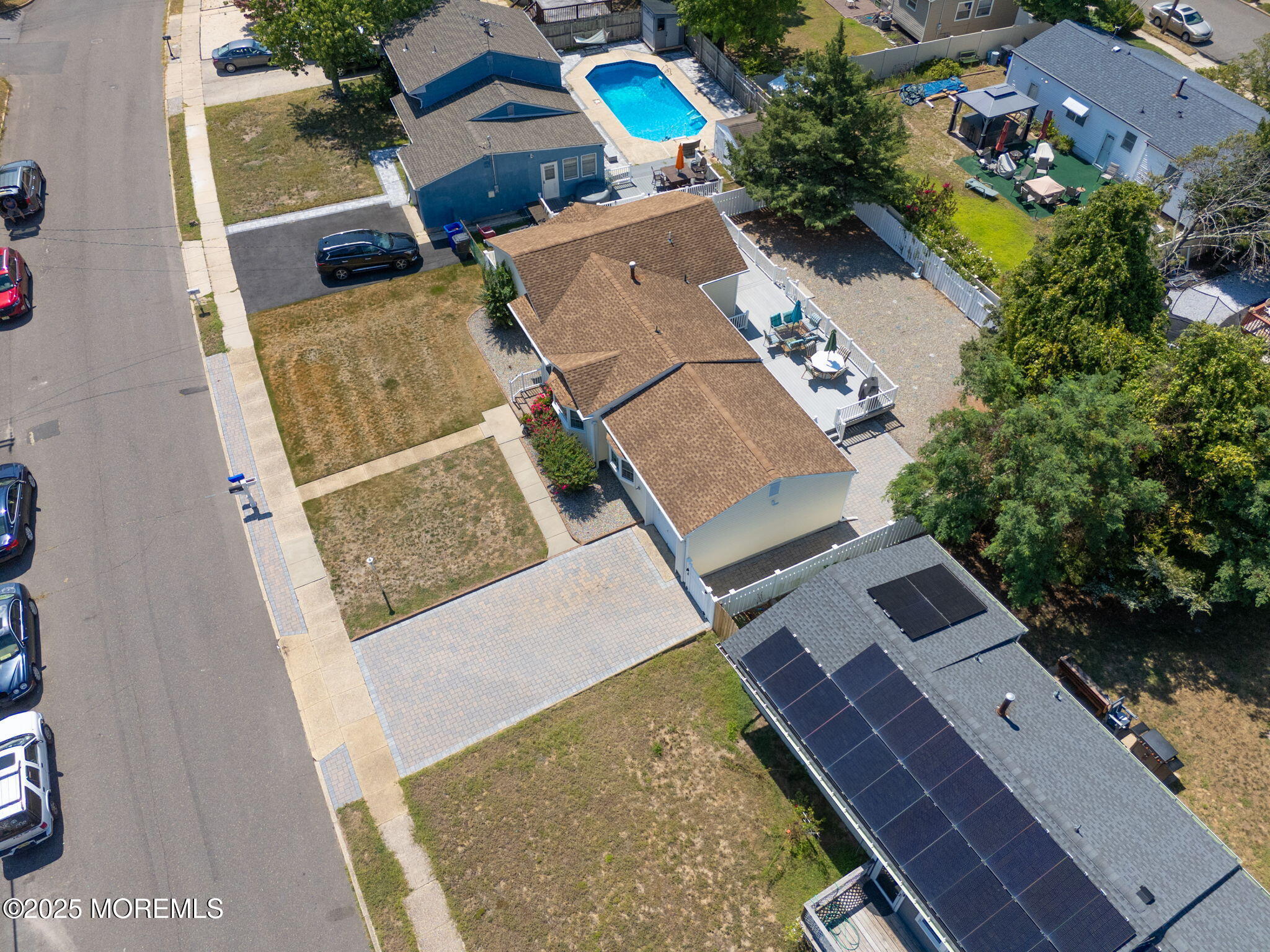 948 Hazelwood Road