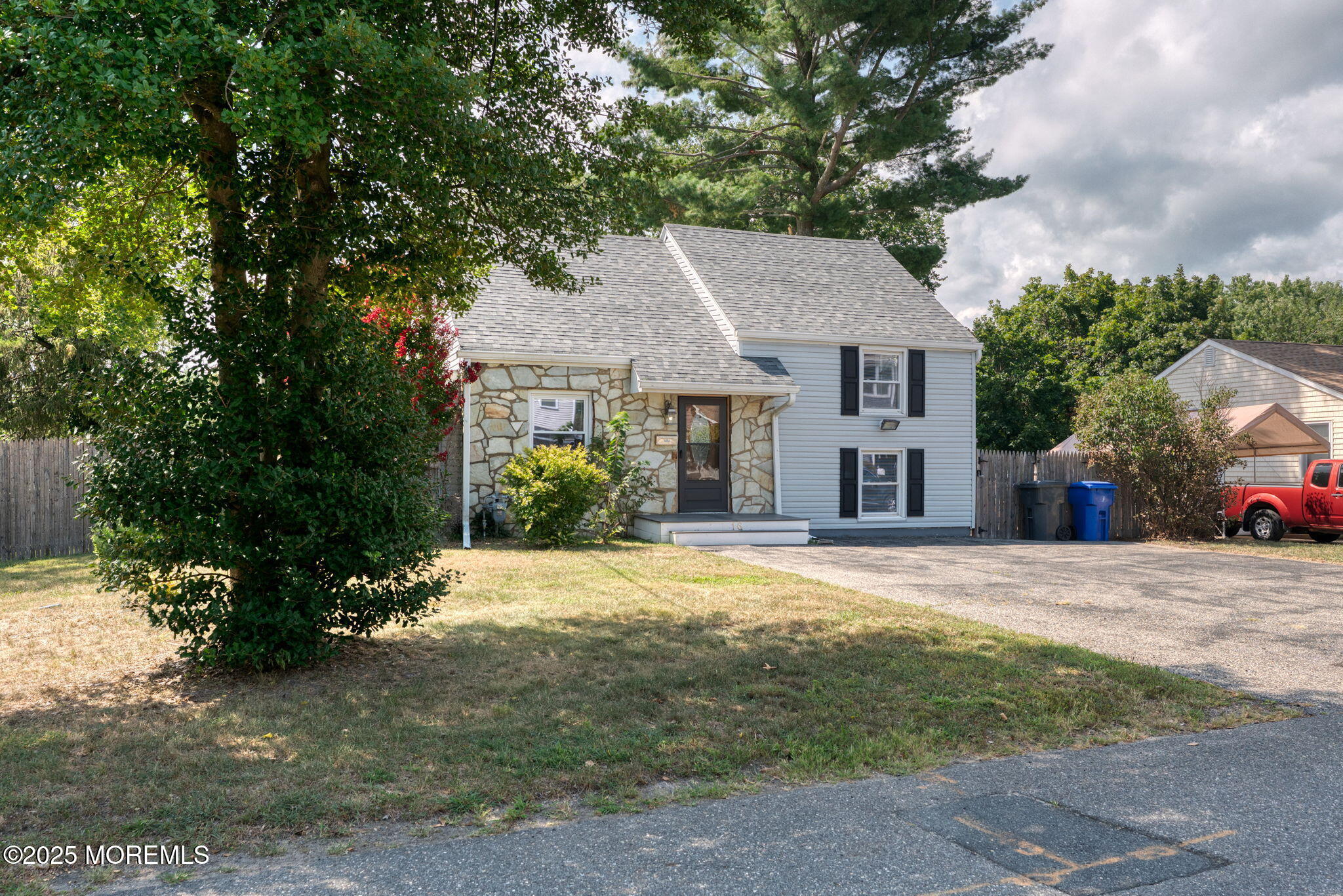 16 Field Street