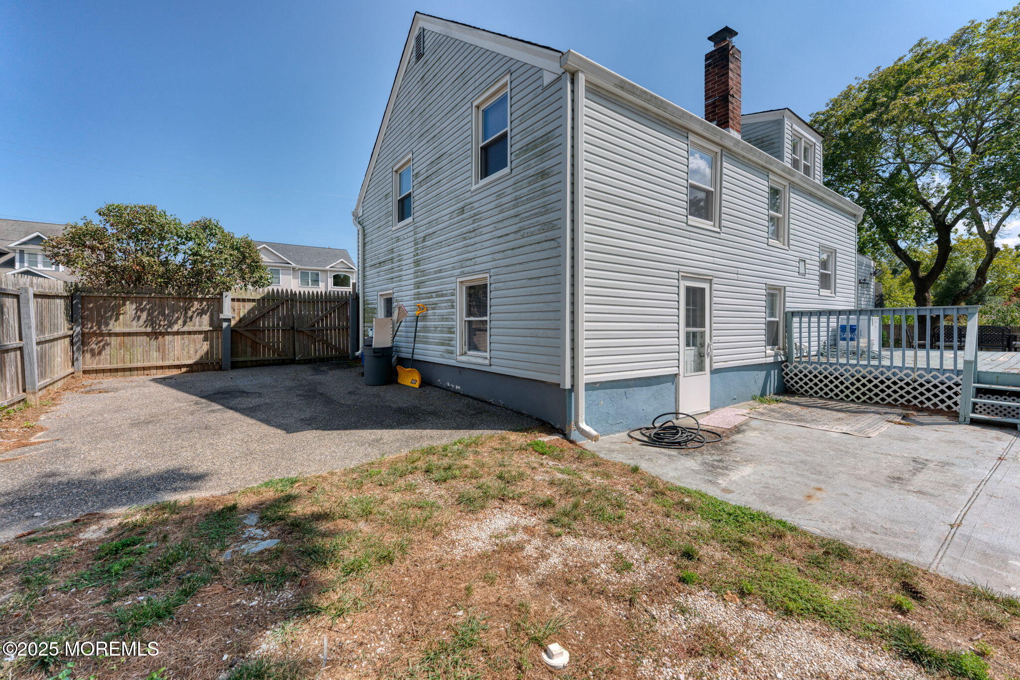 16 Field Street