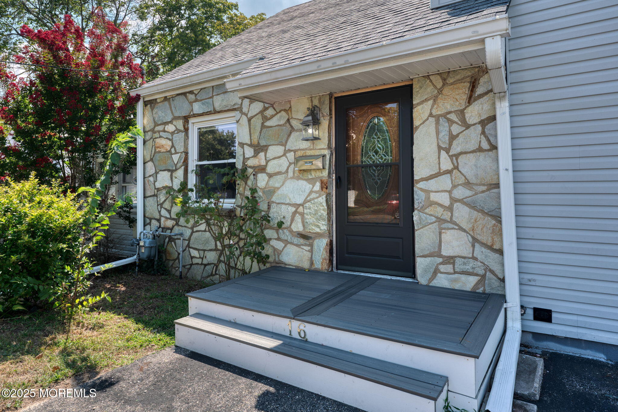 16 Field Street