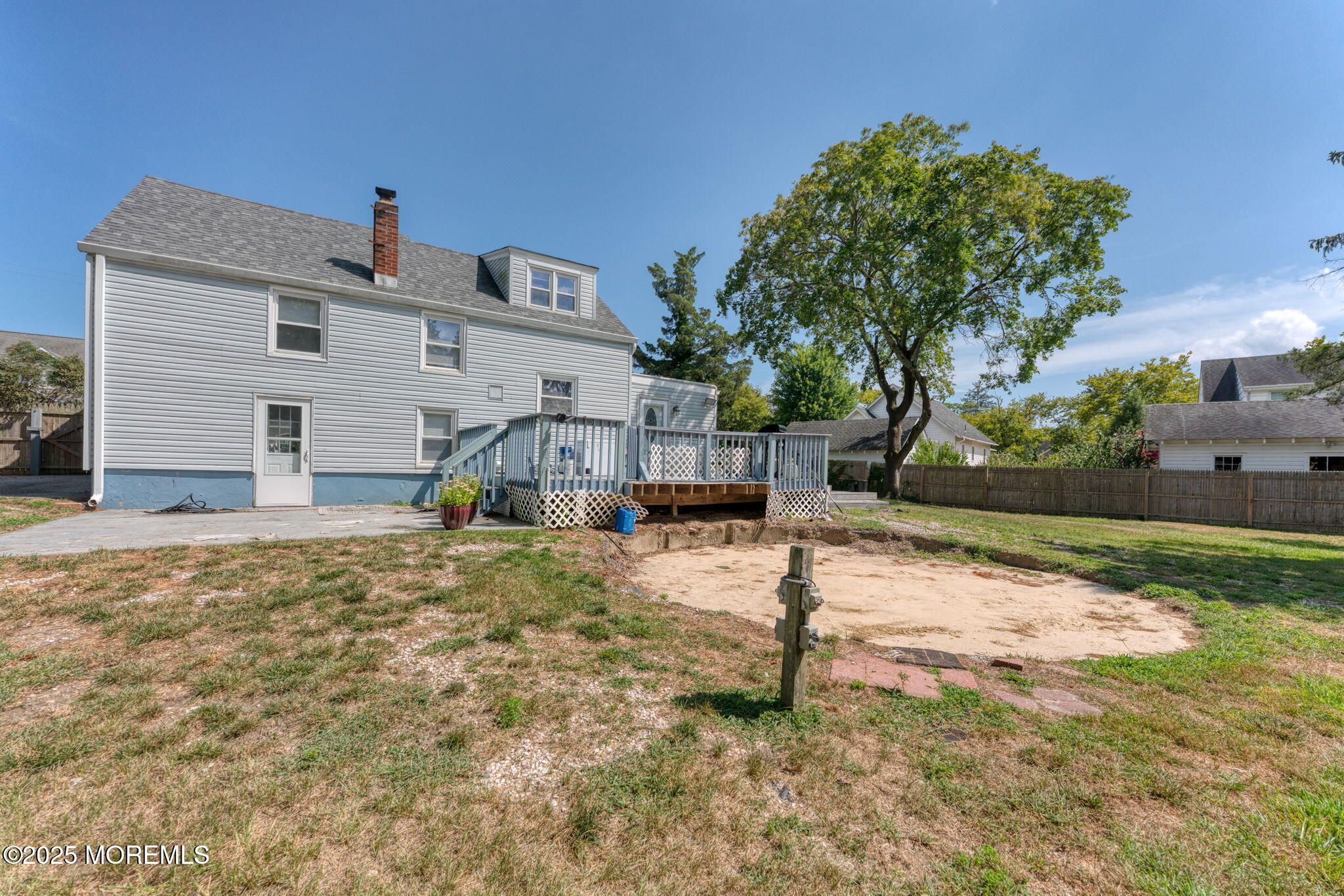 16 Field Street