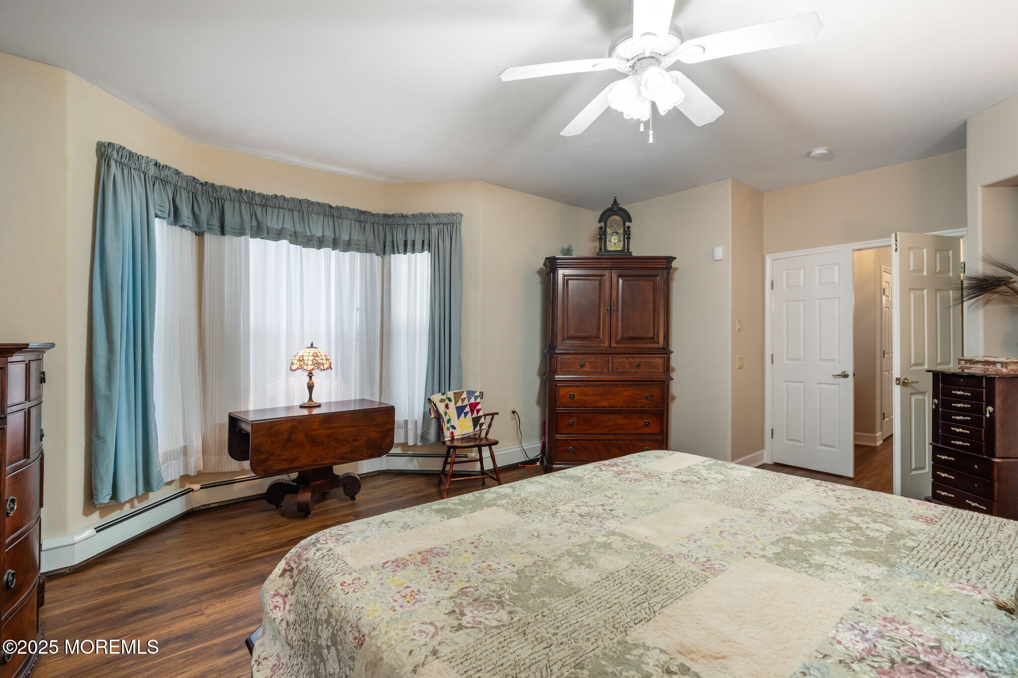 78 Mirage Boulevard