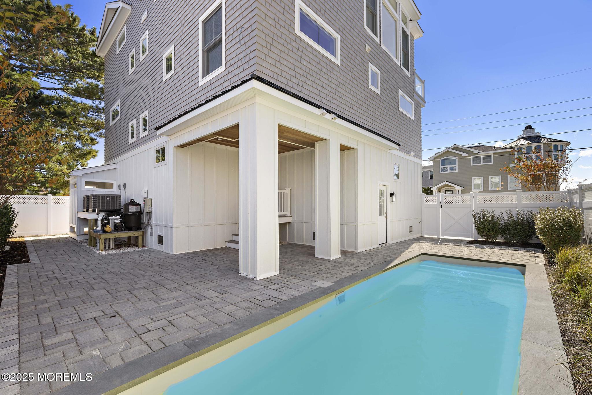 21 Webster Avenue
