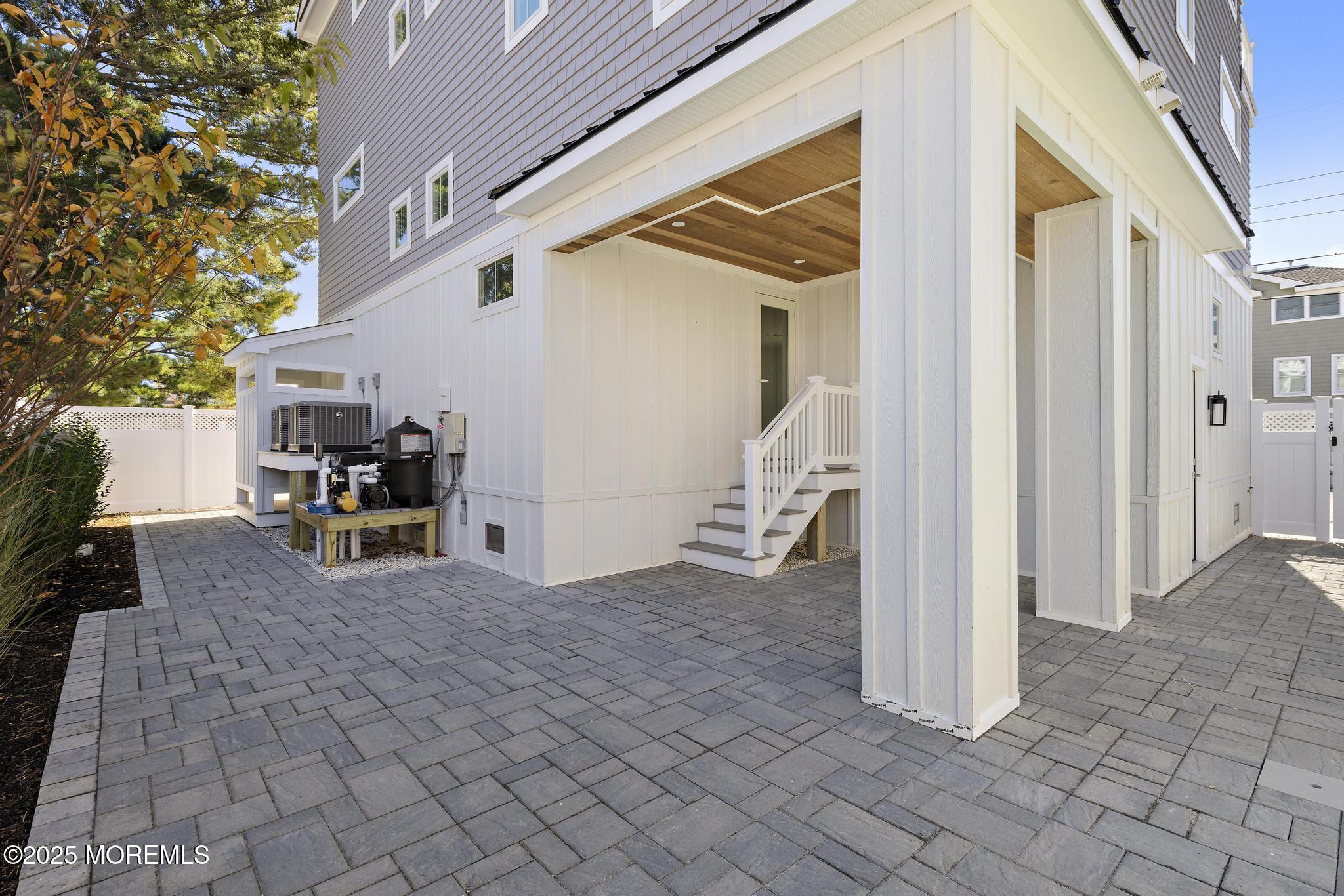 21 Webster Avenue