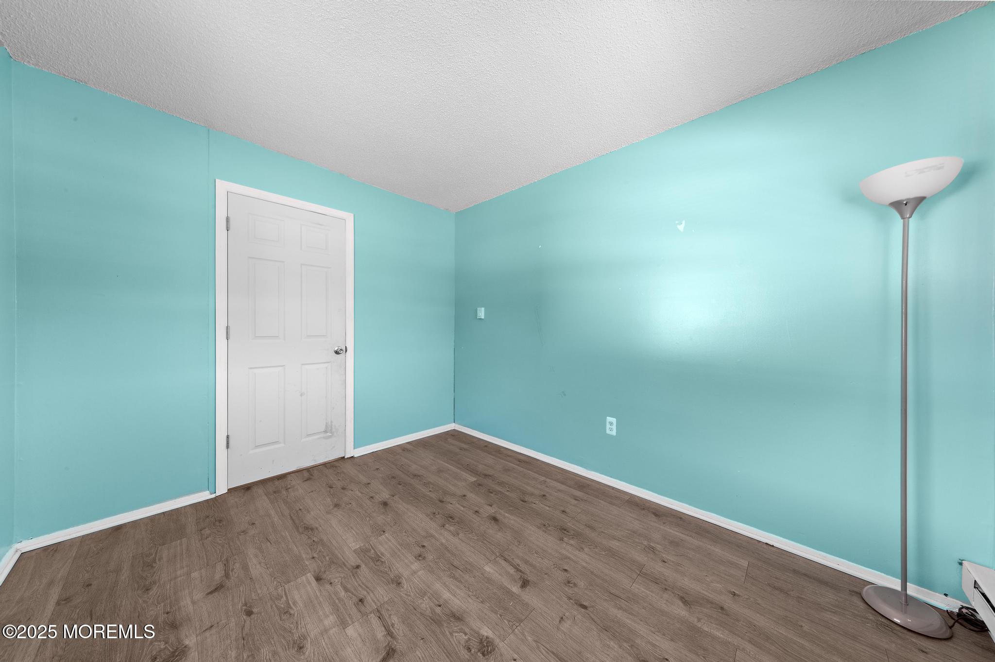 25 S Seas Court