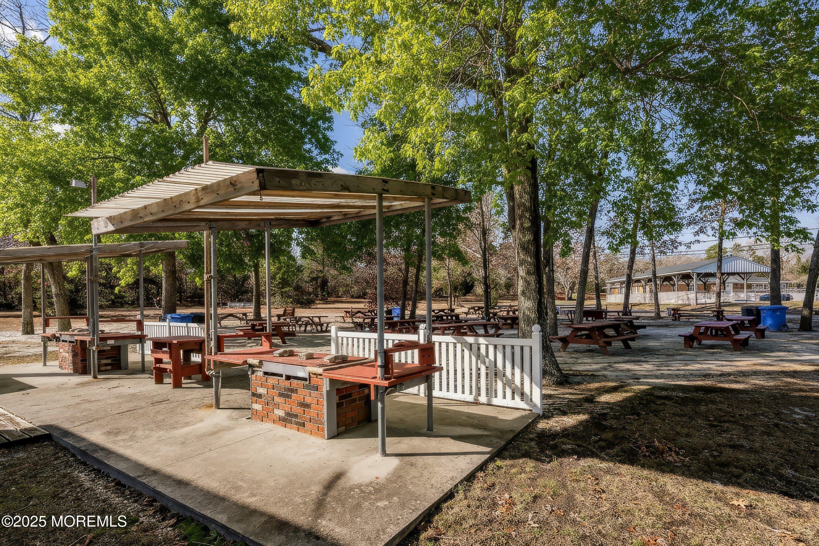 10 Magnolia Road 19