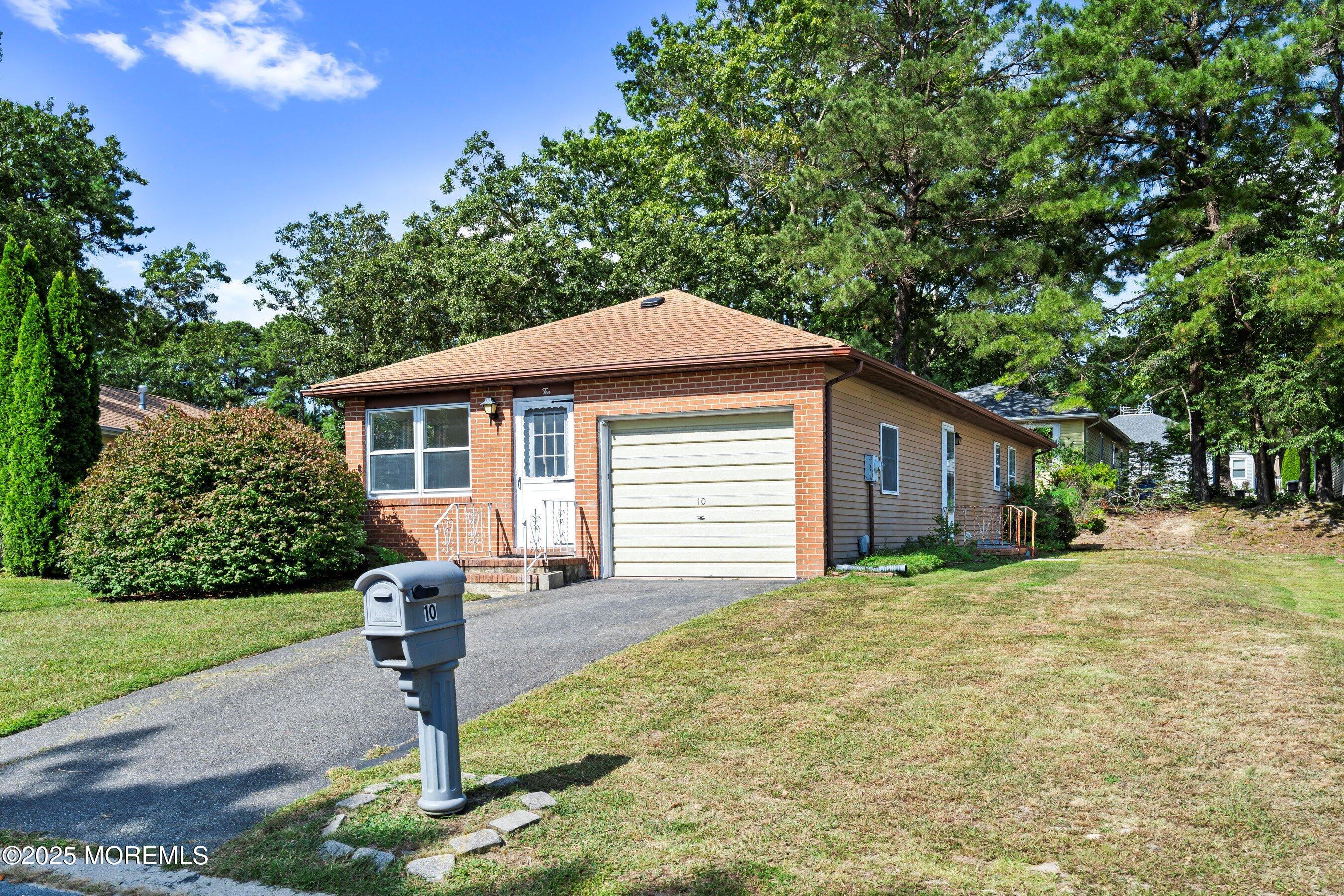 10 Magnolia Road 19
