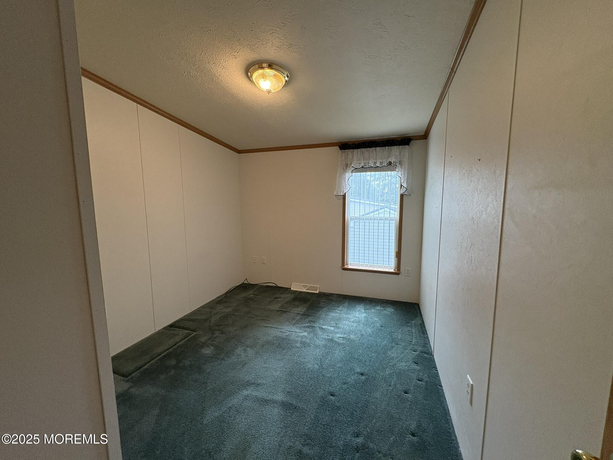 1018 Fernwood Way