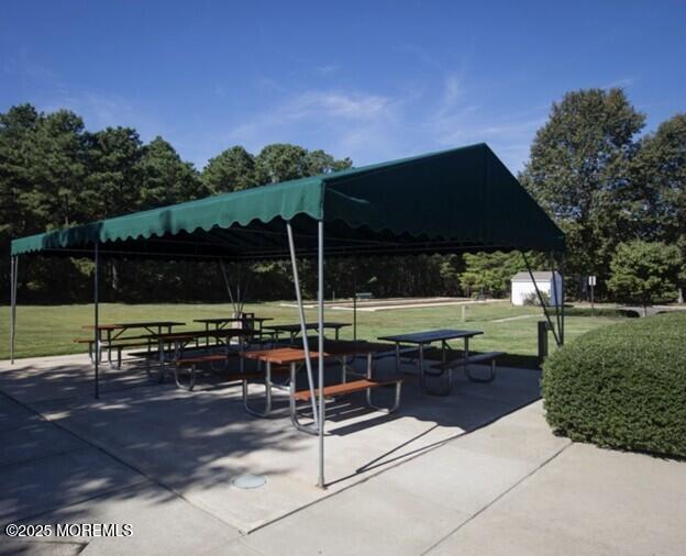 1018 Fernwood Way
