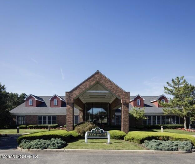 1018 Fernwood Way
