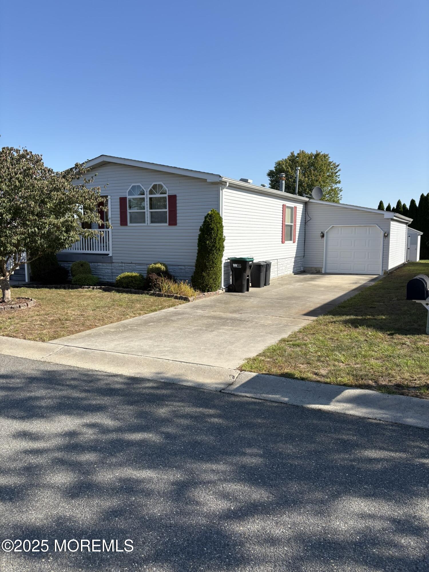 1018 Fernwood Way