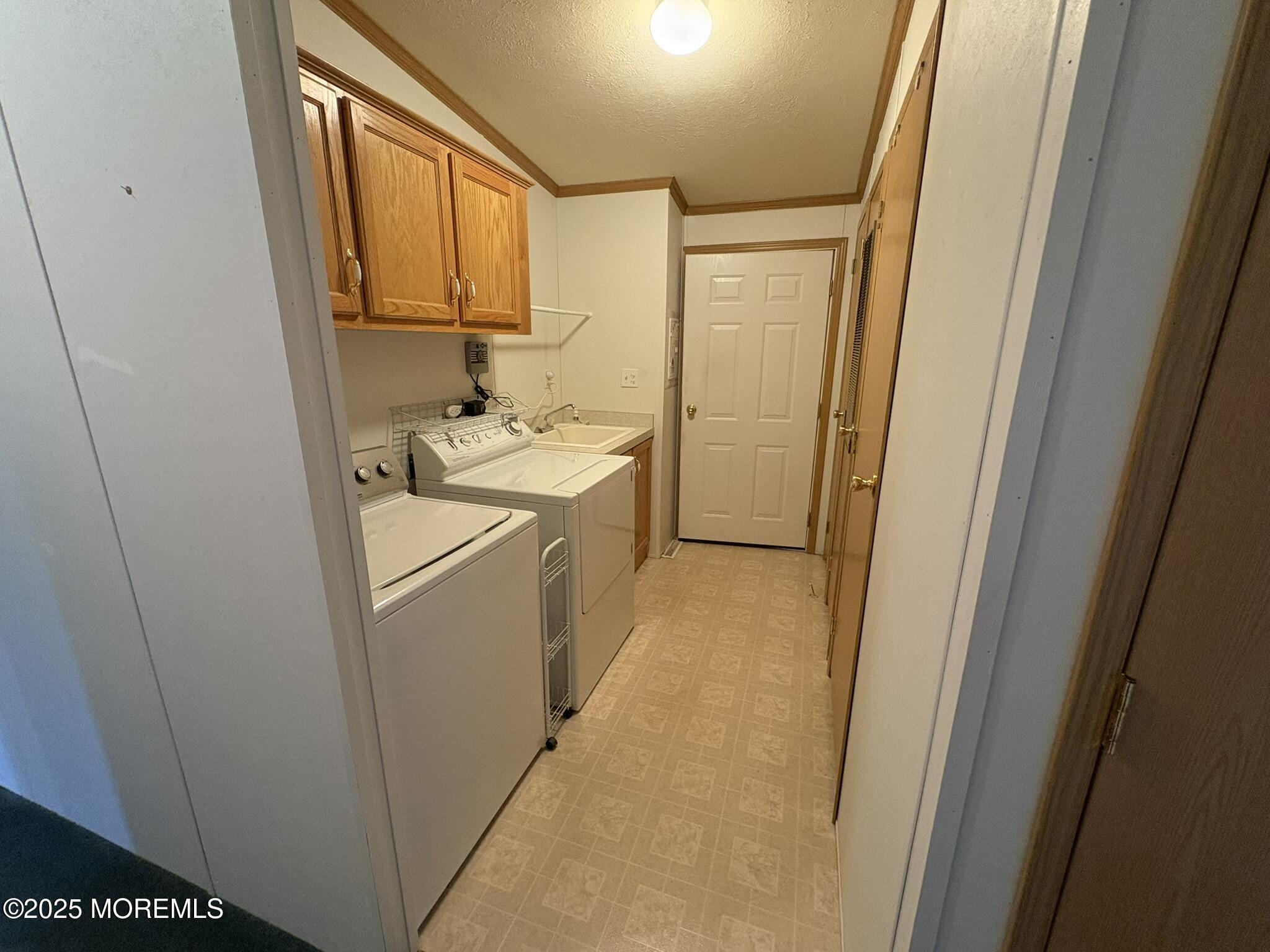 1018 Fernwood Way