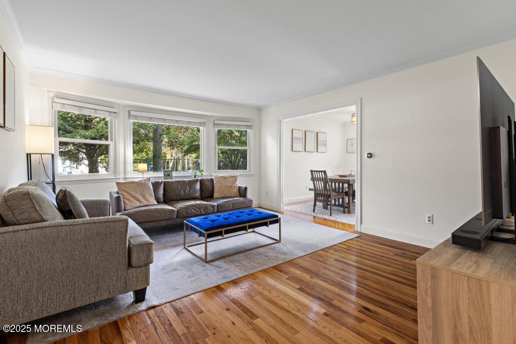 64 Woodcrest Drive