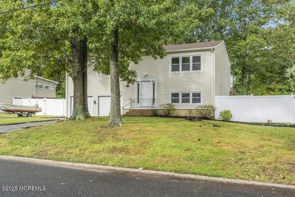 32 Pine Tree Drive
