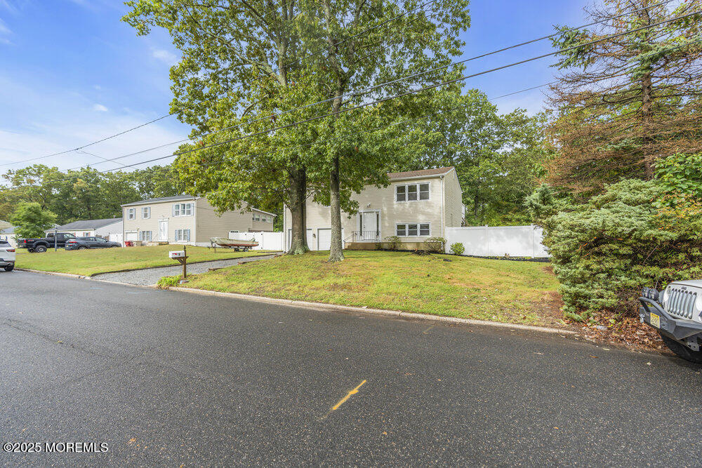 32 Pine Tree Drive