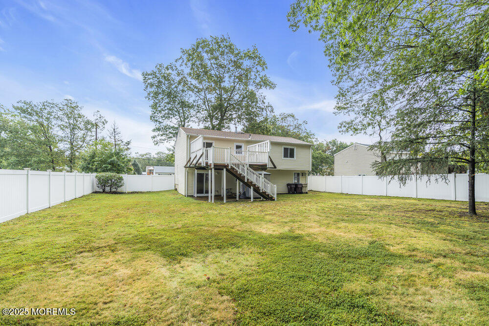 32 Pine Tree Drive
