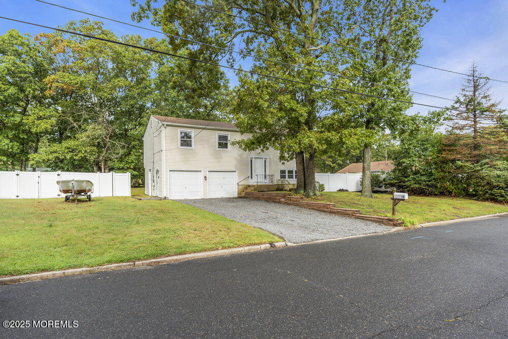 32 Pine Tree Drive